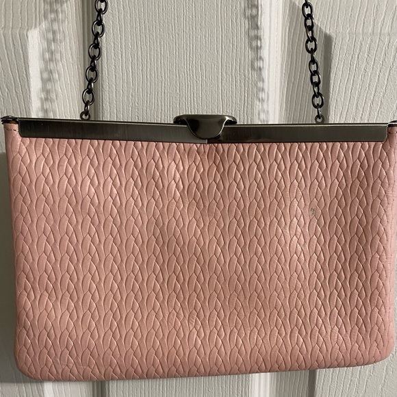 Patricia Nash Bags Patricia Nash Pink Asher Twisted Frame Clutch - Picture 5 of 13